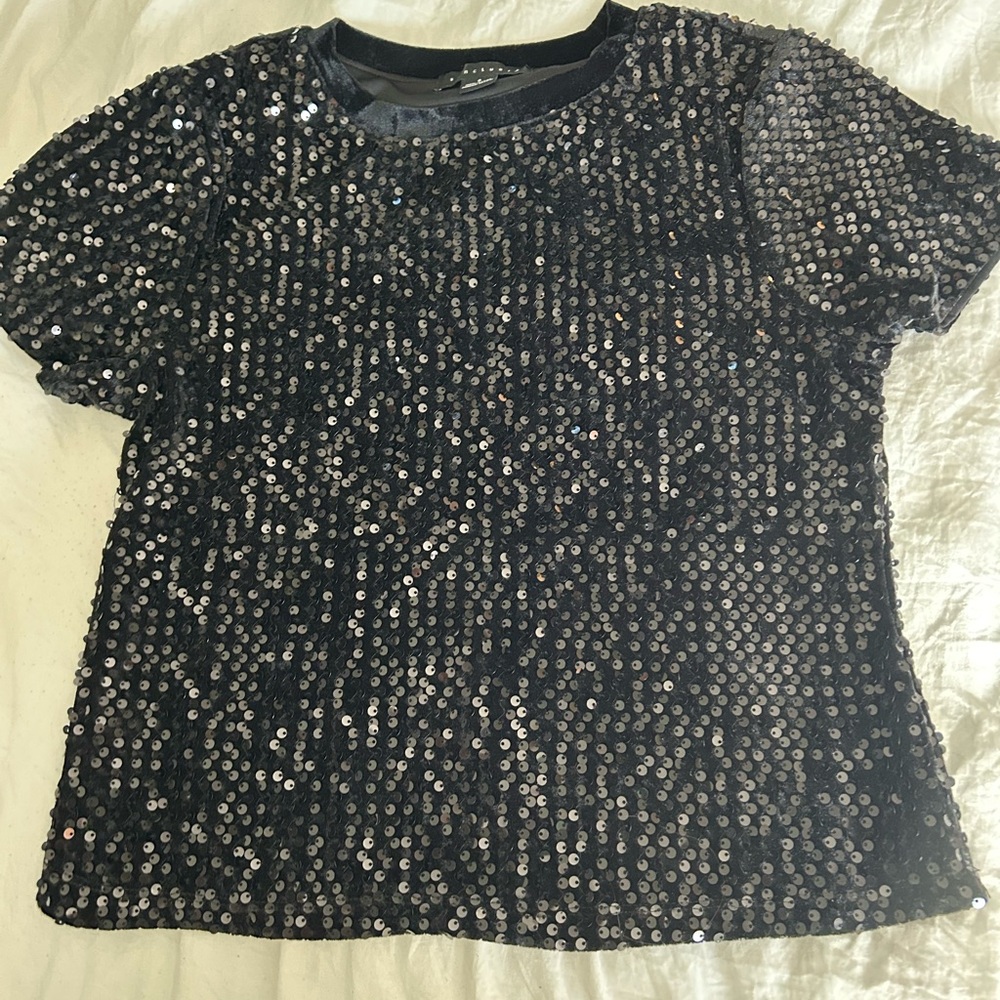 SEQUIN TOP FOR NYE!